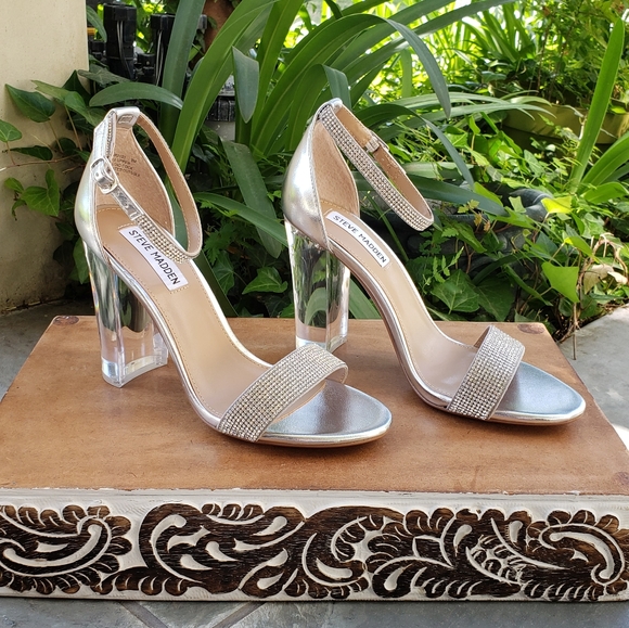Modern Chic Steve Madden Rhinestone Sandals - Picture 3 of 14